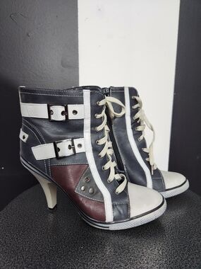 Women's Two-Tone Lace-Up Heeled Ankle Boots in Black, White & Brown